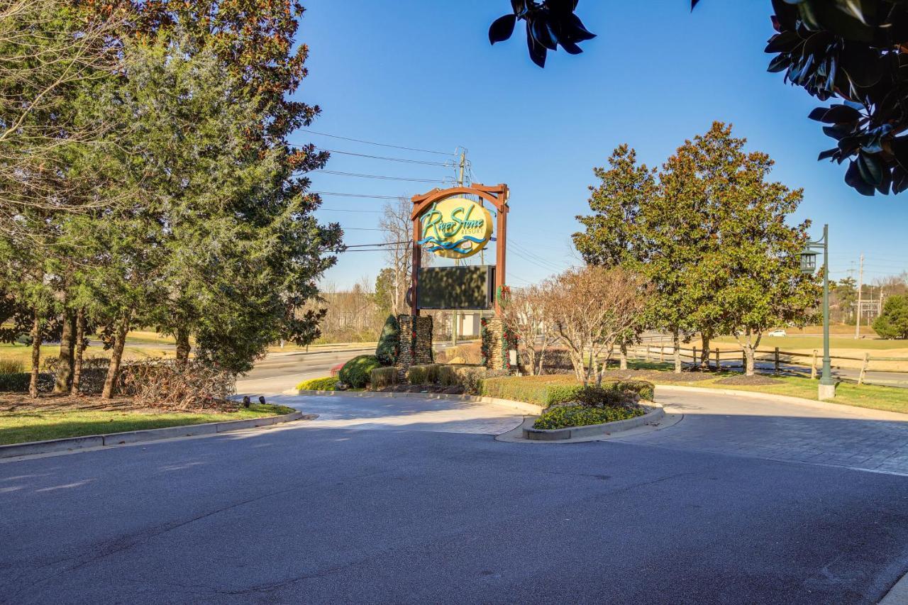 Elegant Pigeon Forge Condo With Golf Course View! Bagian luar foto